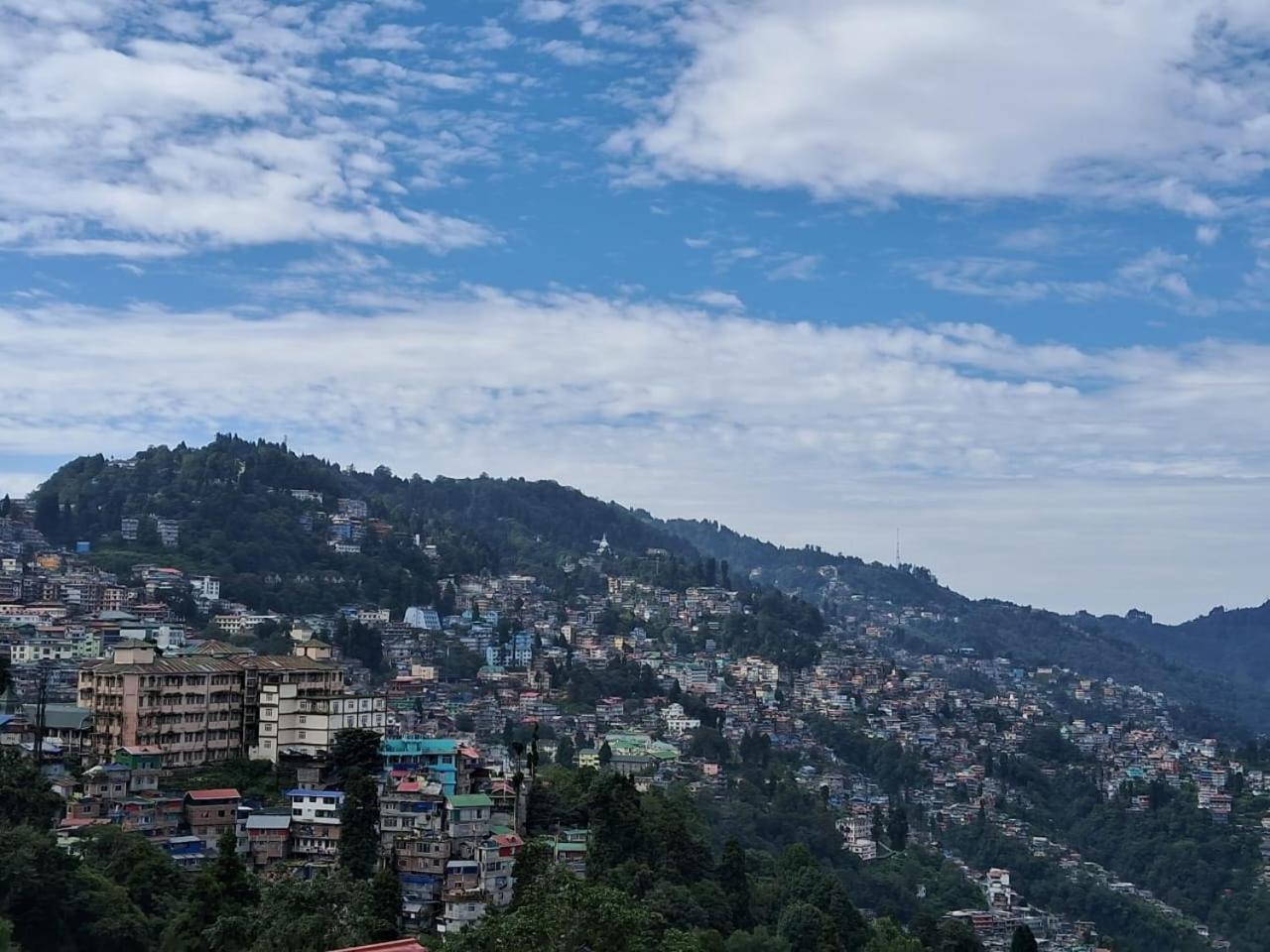 Crescent Resort, Darjeeling Darjeeling  Eksteriør billede